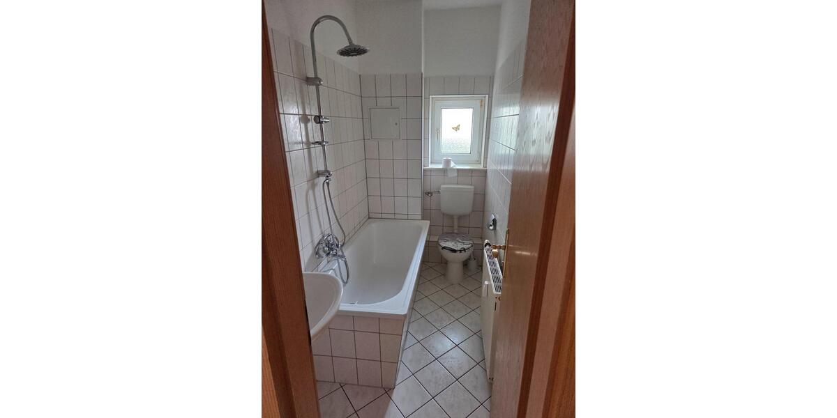 Erdgeschoßwohnung Böhlen - 3 Zimmer, 48 m&sup2;, 75.000&euro; | Angebot:27083979