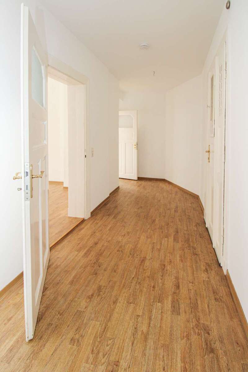 Investieren in Leipzig-Schönefeld: Denkmalgeschütztes ETW-Paket mit 5 Einheiten zimmer