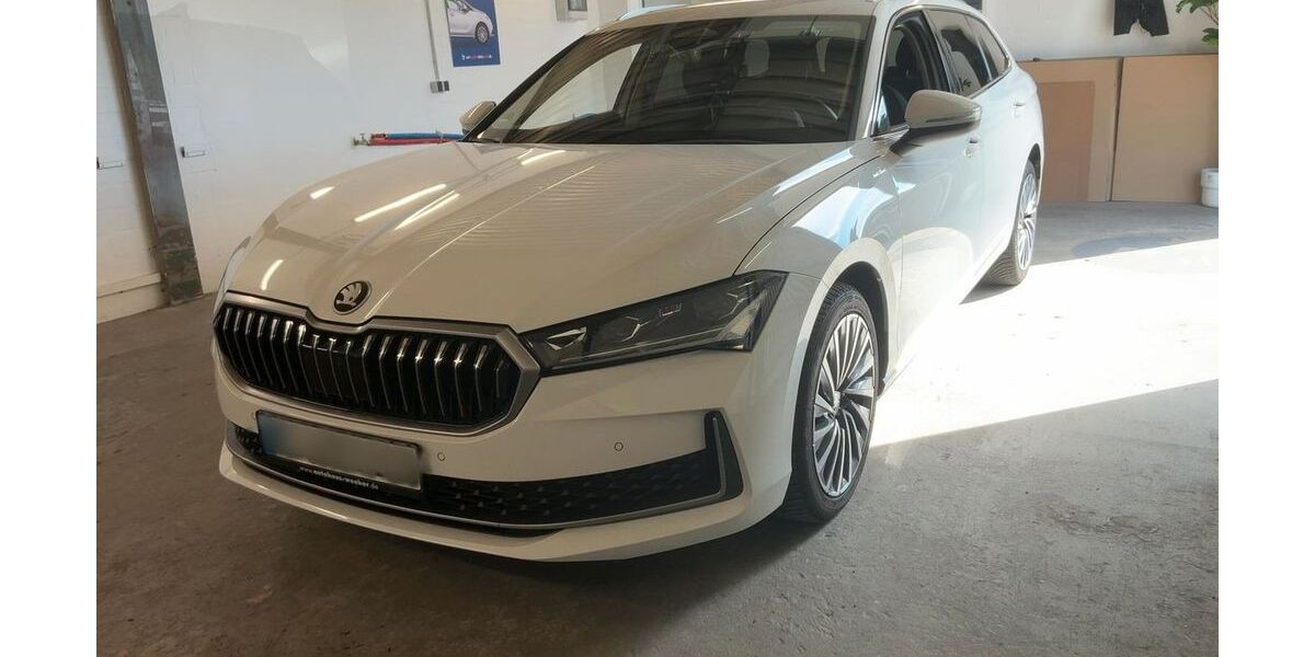 Skoda Superb 33.758 km 39.999 &euro; Leipzig 04347