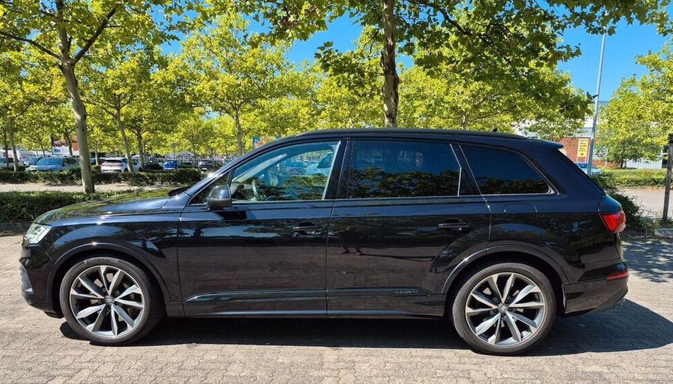 Q7