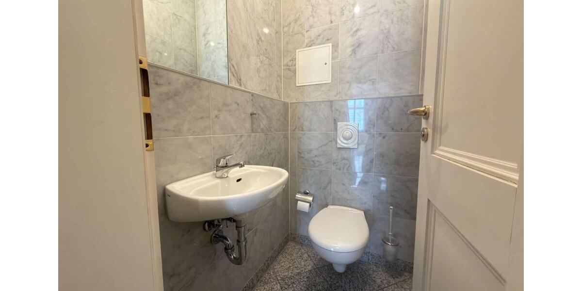 Etagenwohnung Leipzig Mitte - 4 Zimmer, 142 m&sup2;, 2.588&euro; | Angebot:26404478