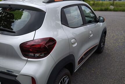 Dacia Spring 31.530 km 8.400 &euro; Leipzig 04159
