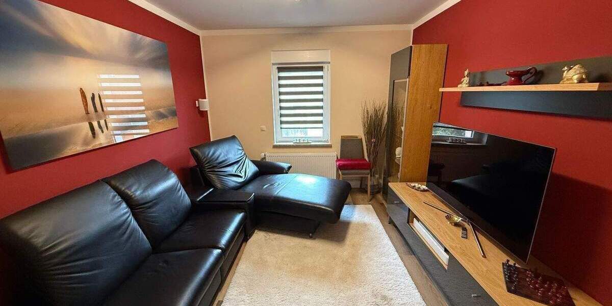 +++ Ein- Zweifamilienhaus mit möglicher Einliegerwohnung, oder Büro +++ 6 zimmer