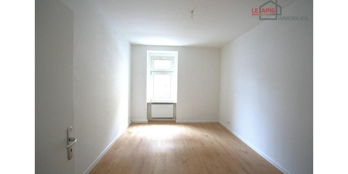 Erdgeschoßwohnung Zwenkau - 3 Zimmer, 75 m&sup2;, 600&euro; | Angebot:26233924