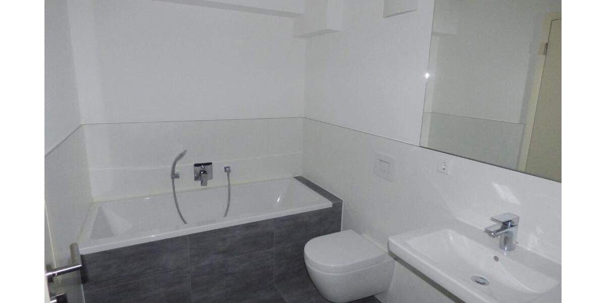 Etagenwohnung Leipzig Südvorstadt - 5 Zimmer, 212 m&sup2;, 2.332&euro; | Angebot:26474731