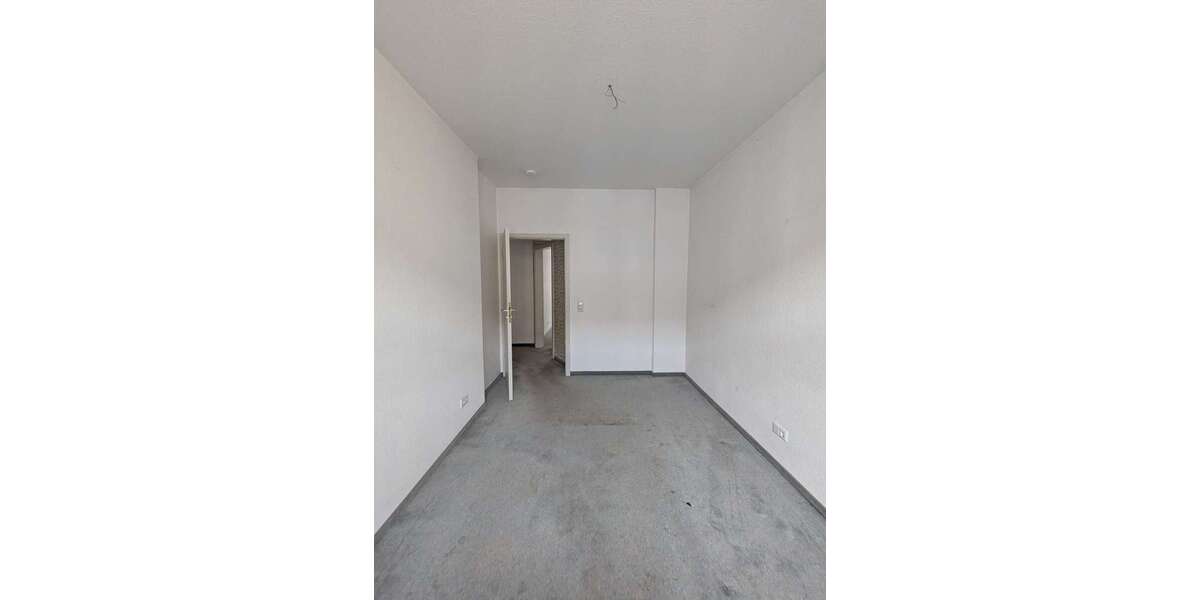 Leerstehende Wohneinheit mit Balkon in Gohlis-Süd !!! 2 zimmer