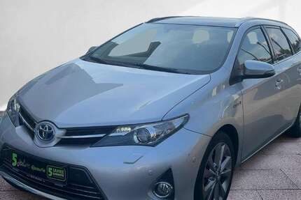 Toyota Auris 116.294 km 11.990 € Halle 06130