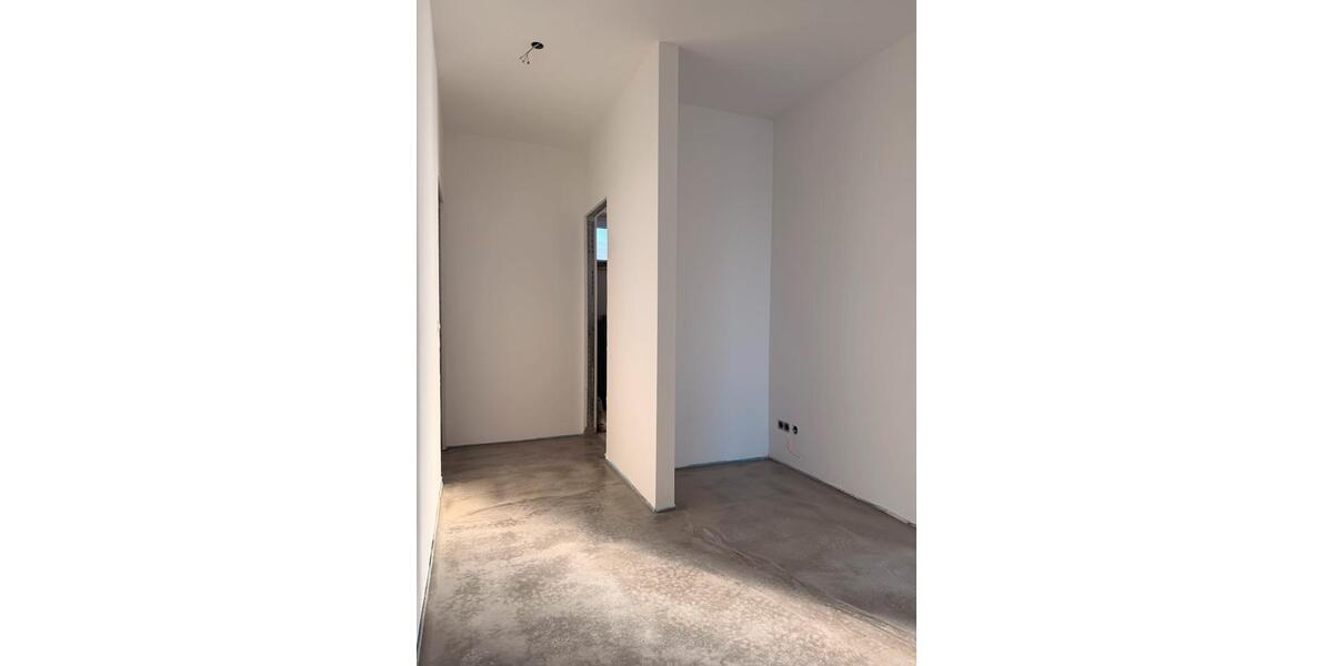 Neubau: Exklusive 5-Zimmer-Wohnung mit Garten, Kamin & Parkett 5 zimmer