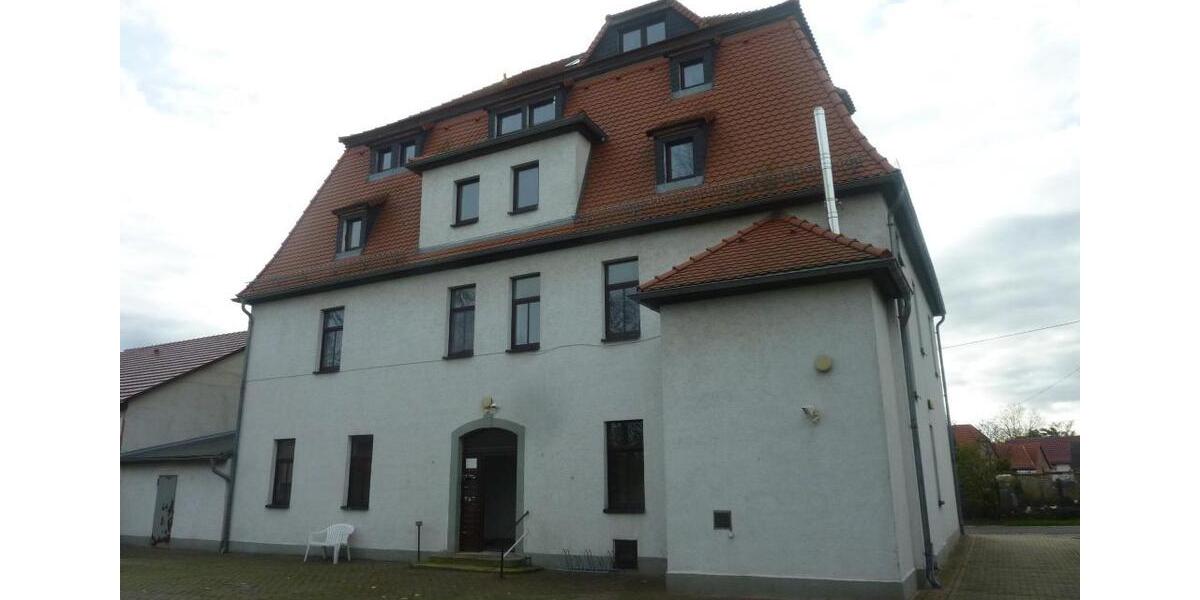 Dachgeschoßwohnung Pegau - 2 Zimmer, 42 m&sup2;, 240&euro; | Angebot:25473975