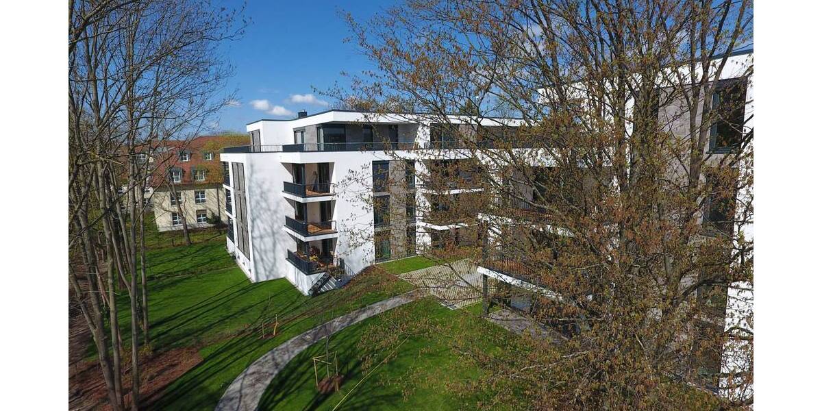 NEUBAU mit 5-Zimmern 70m² WOHNEN 2 x TERRASSEN BLICK in den AUENWALD KAMIN 2 x TG-SP ca. 7.000m² eingezäunter Gemeinschaftsgarten 5 zimmer