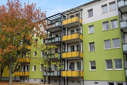 Erstbezug nach Komplettsanierung! Zentrumsnah. zimmer