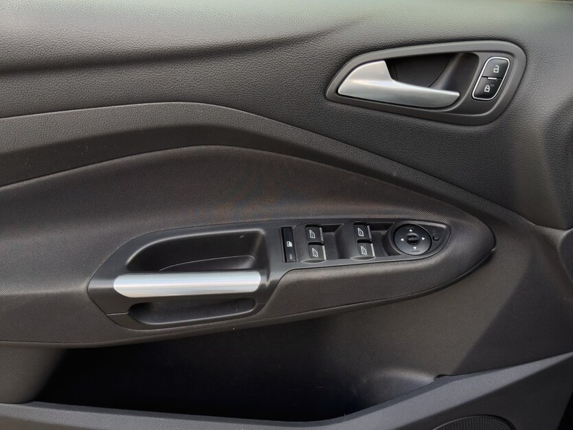 Ford C-Max 89.287 km 15.900 € Weißenfels 06667