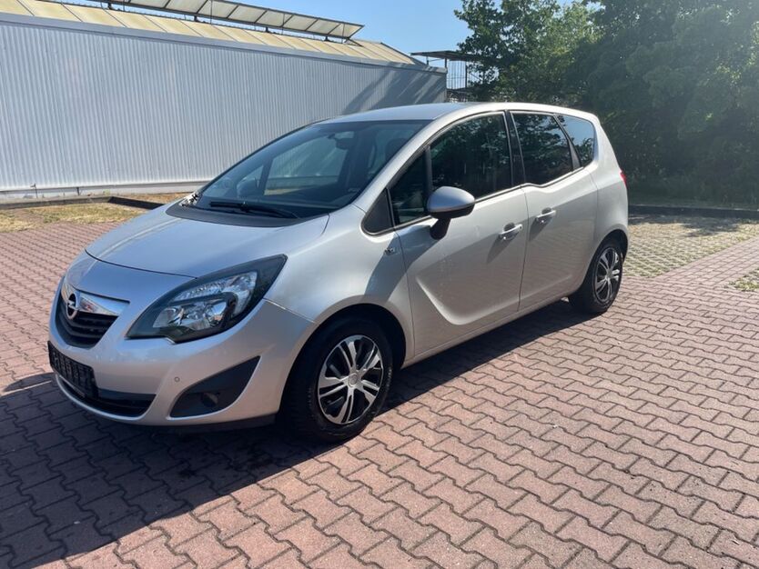 Opel Meriva 97.000 km 4.900 € Halle/S. 06132