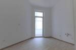 Leutzsch - Schöne 3 Zi.- Whg., Gäste WC, Loggia, frisch saniert!