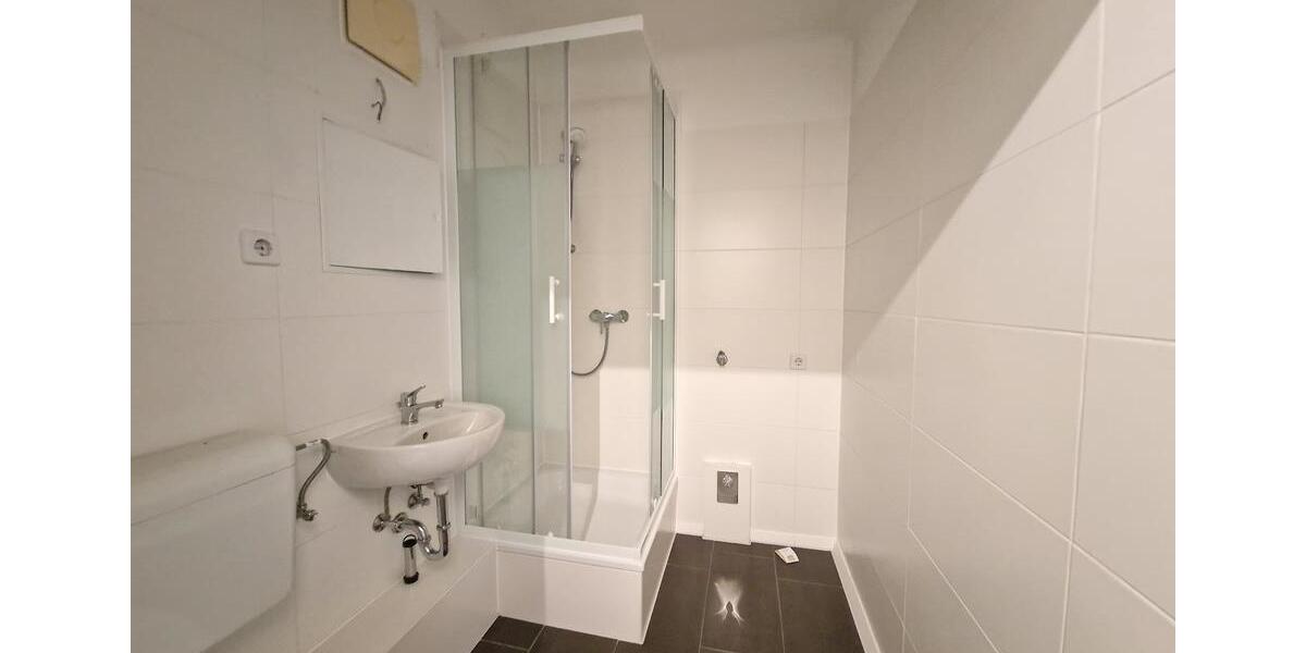 Gratis 300€ Gutschein bis 31.01.2026***Frisch renovierte 1-Zimmer-Wohnung mit Wannenbad! 1 zimmer