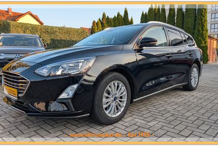 Ford Focus 15.890 km 17.490 &euro; Delitzsch 04509