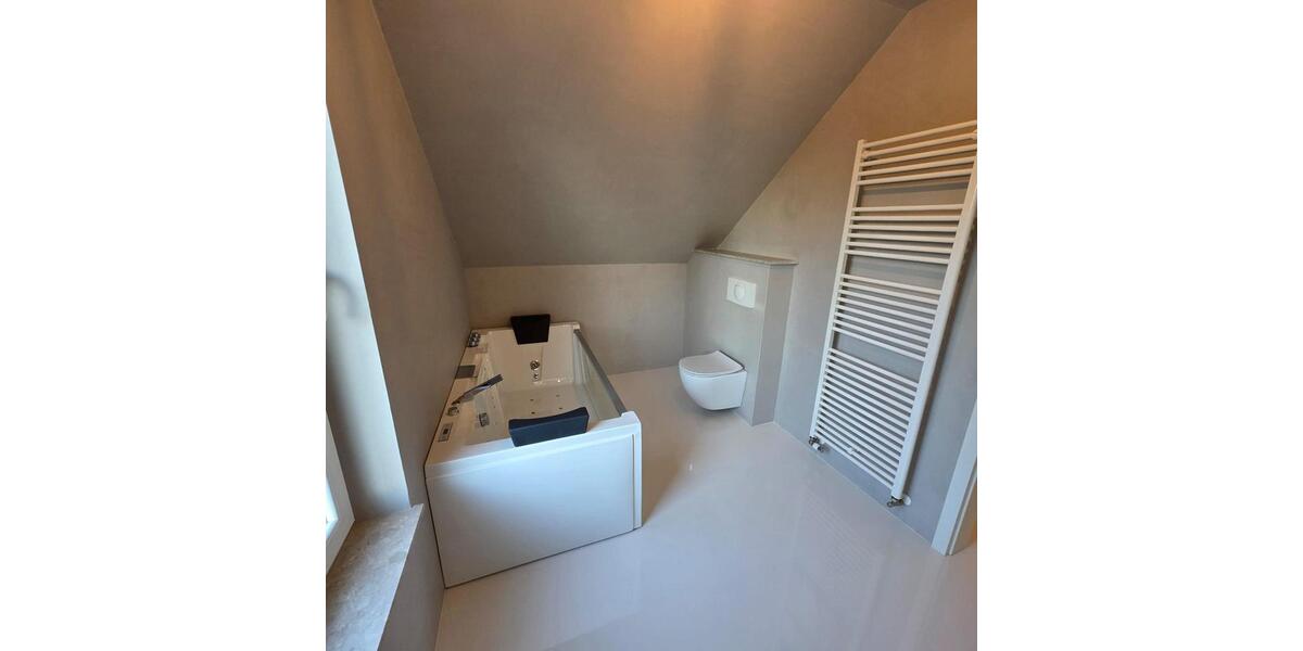 Einfamilienhaus Hohenmölsen - 5 Zimmer, 121 m&sup2;, 349.000&euro; | Angebot:25924980