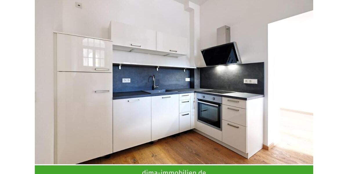 EG-Whg. im sanierten Denkmal mit Einbauküche, Terrasse, Vollbad, TG-Stellplatz, HWR, Keller u. v. m. 2 zimmer