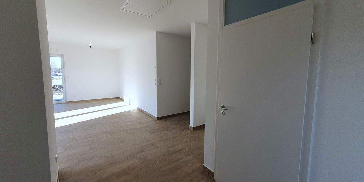 Bungalow Löbnitz - 4 Zimmer, 110 m&sup2;, 1.500&euro; | Angebot:25665788