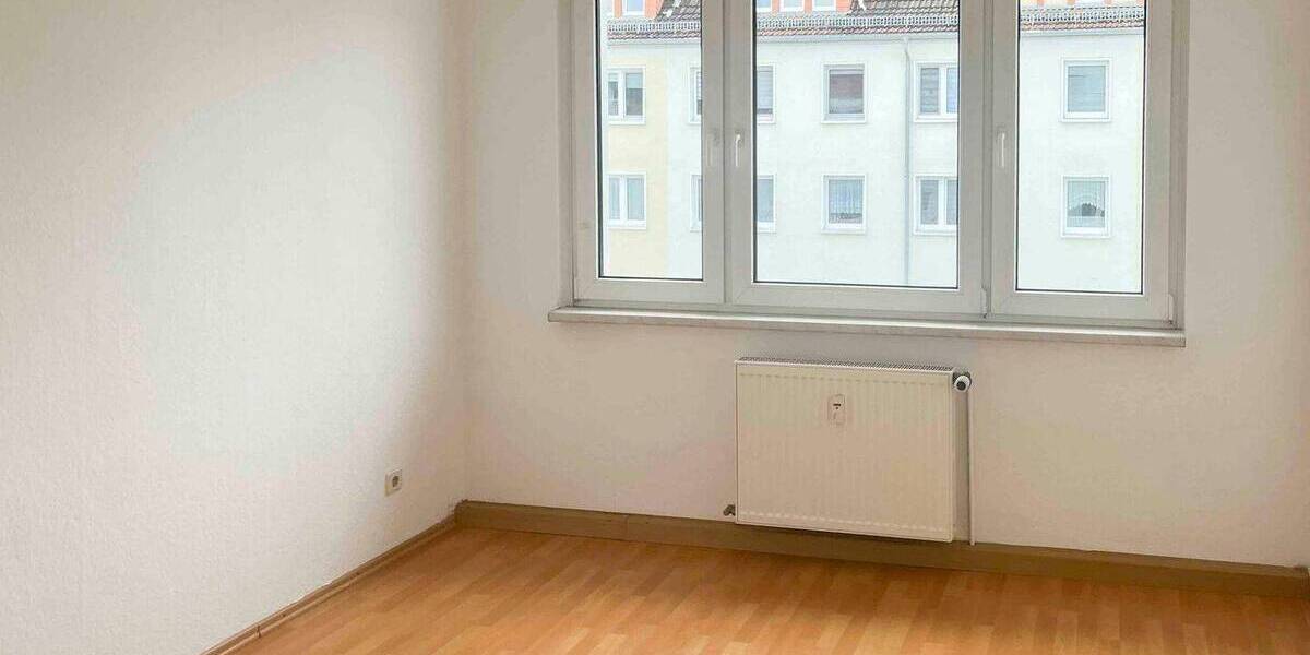 Etagenwohnung Groitzsch Großpriesligk - 4 Zimmer, 75 m&sup2;, 59.000&euro; | Angebot:26204579