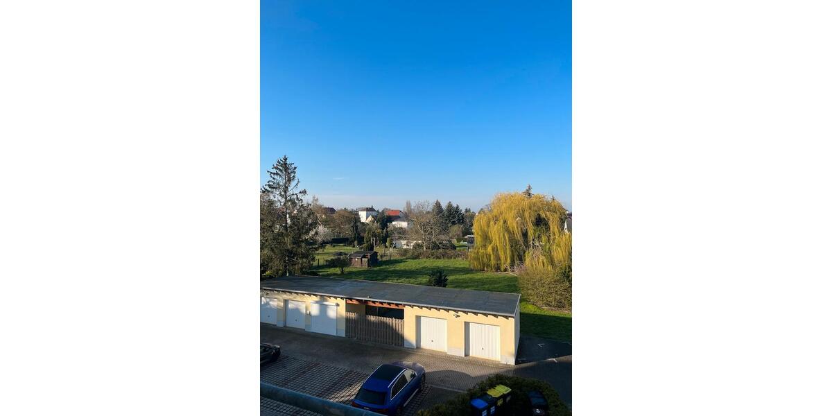 Etagenwohnung mit Balkon in ruhiger Wohngegend 4 zimmer