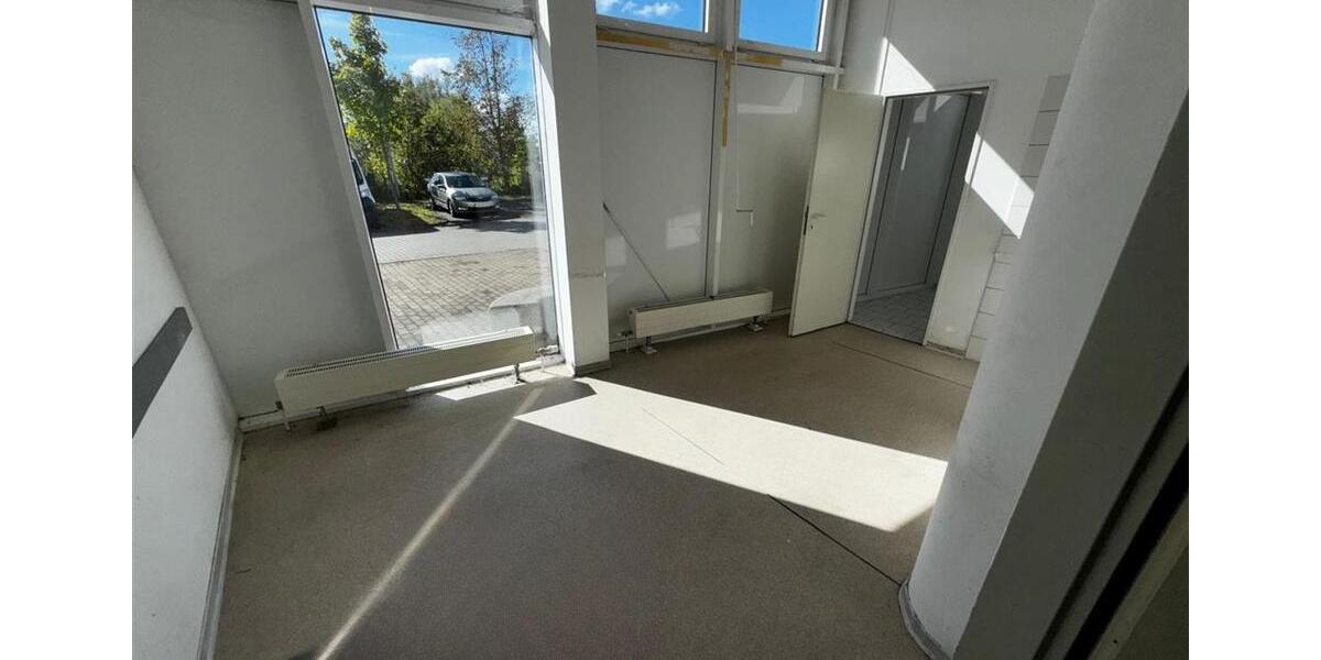 Gewerbeobjekt Kabelsketal - 1.990&euro; | Angebot:25350221