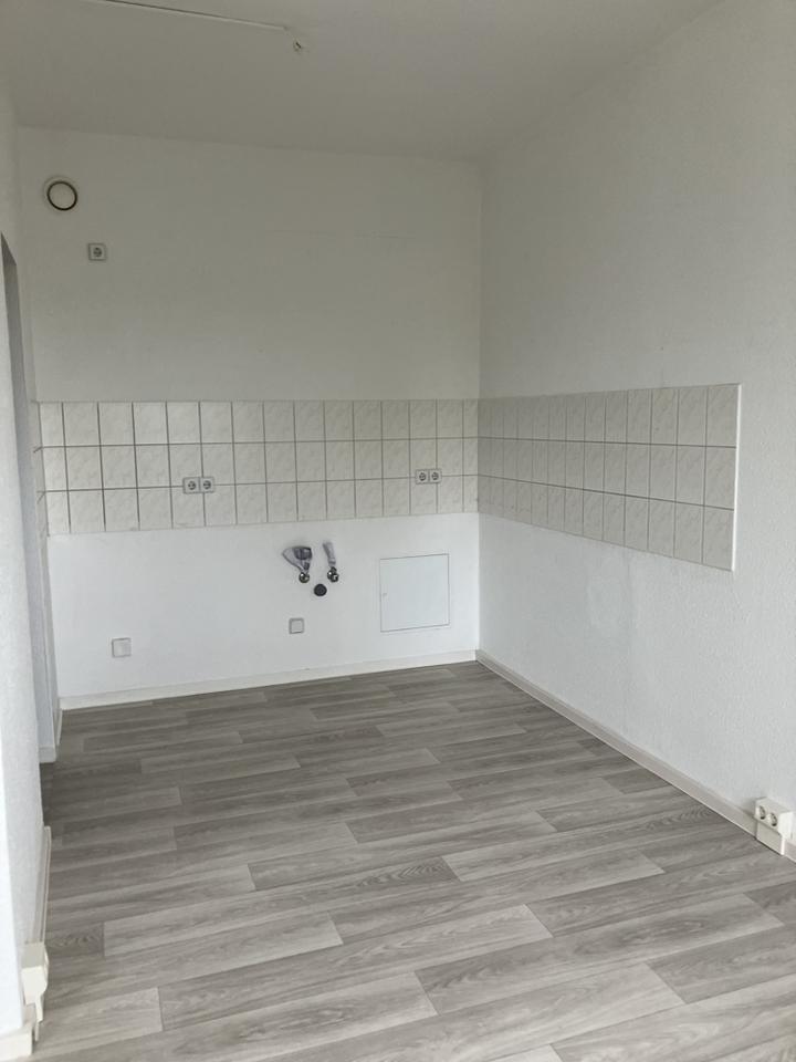 3 Zimmerwohnung im 1. OG mit Balkon zimmer