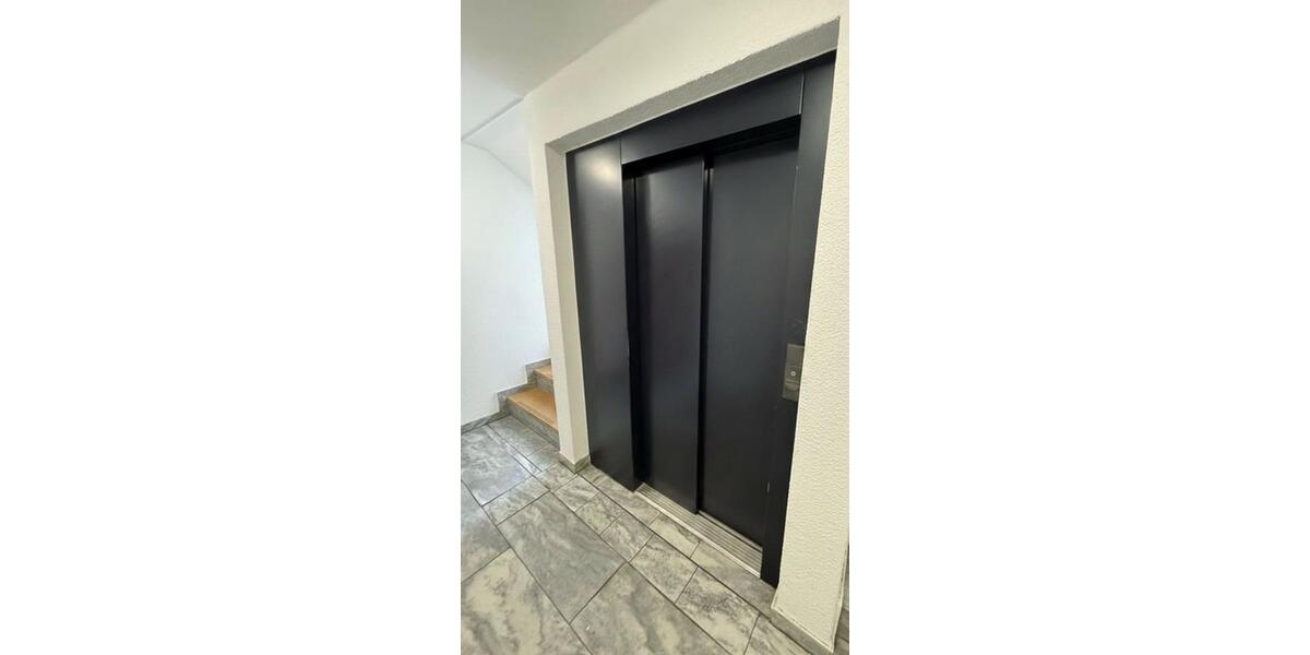 Etagenwohnung Leipzig Südwest - 2 Zimmer, 71 m&sup2;, 645&euro; | Angebot:26610484