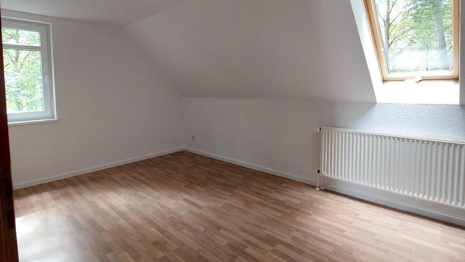 Dachgeschoßwohnung Kitzscher - 2 Zimmer, 51 m&sup2;, 335&euro; | Angebot:26262069