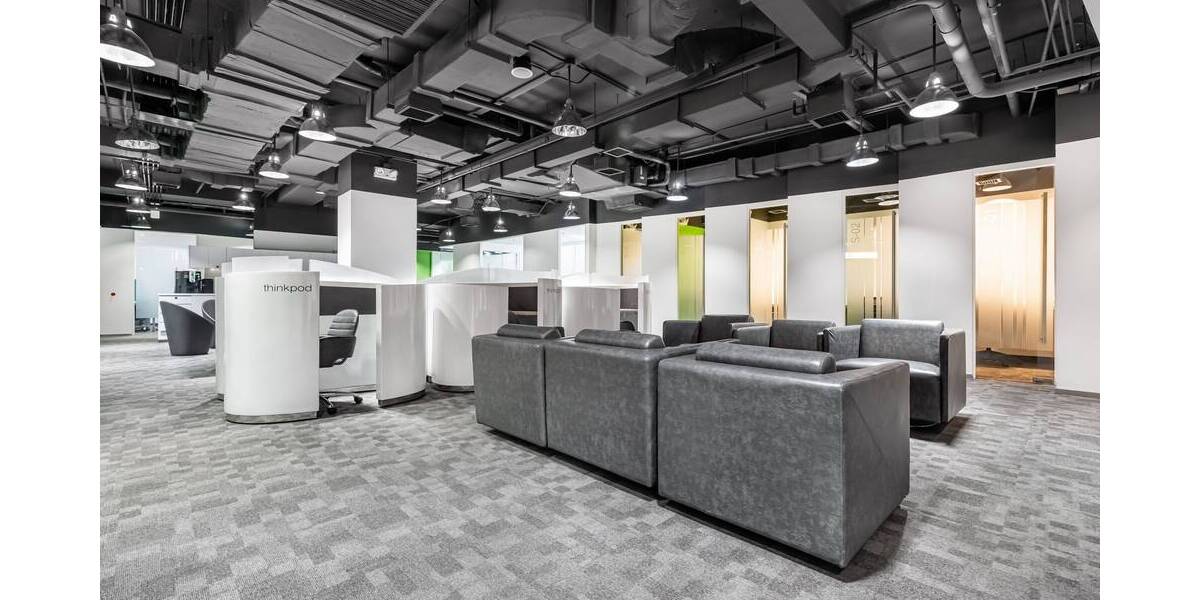 Privater Büroraum für 3 Personen in Regus Aircargo Businesspark zimmer