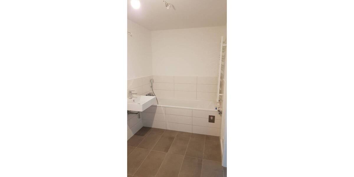 Etagenwohnung Großpösna - 3 Zimmer, 78 m&sup2;, 810&euro; | Angebot:26641657