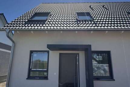 Haus Leipzig West - 4 Zimmer, 99 m&sup2;, 1.390&euro; | Angebot:25276256