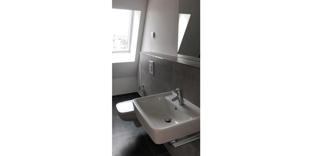 Dachgeschoßwohnung Leipzig Mitte - 2 Zimmer, 65 m&sup2;, 850&euro; | Angebot:25725380