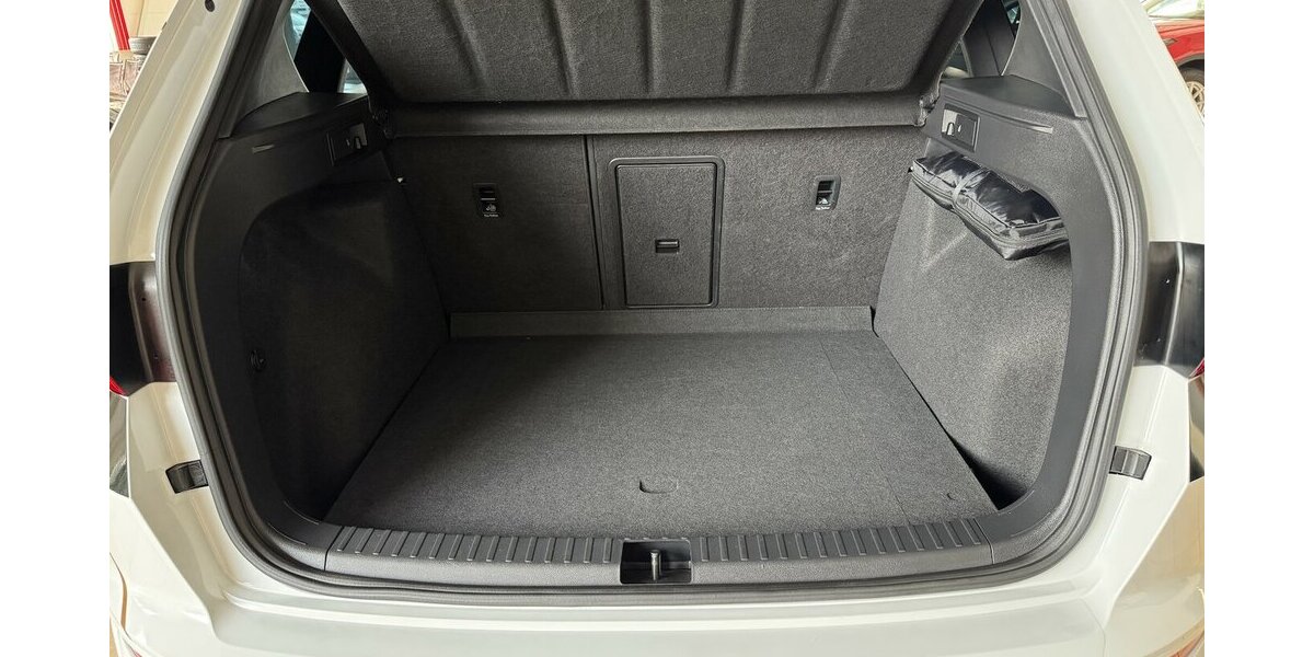 Cupra Ateca 4Drive /LED/Navi/Beats/Spur/360°/Ahk 69.951 km 26.490 &euro; Leipzig 04347