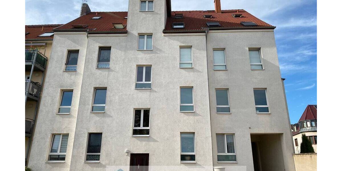 Sehr schöne Dachgeschosswohnung im Zentrum Merseburgs zu verkaufen 2 zimmer