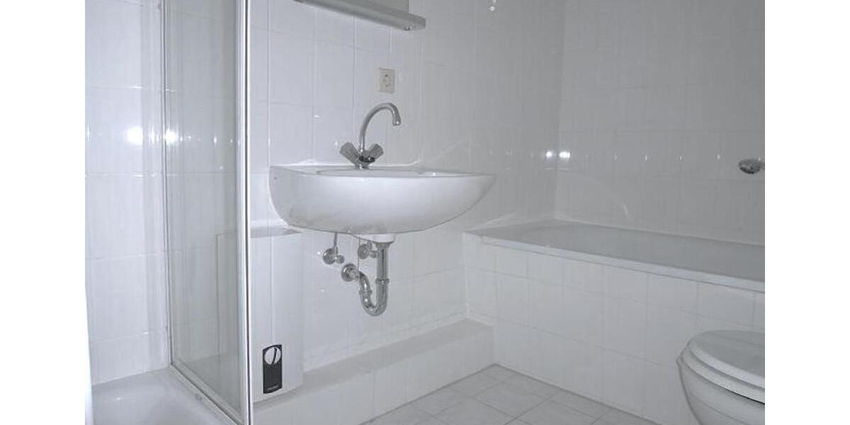 Etagenwohnung Leipzig Mitte - 2 Zimmer, 81 m&sup2;, 795&euro; | Angebot:25349243