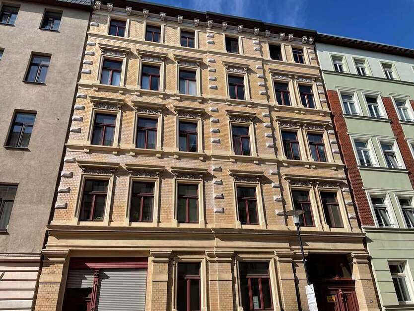 Wohnung zum Mieten in Halle 480 € 61.95 m²