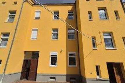 40 96 Erbschaftsanteile an zwei Wohn- und Geschäfshäusern in Lindenthal zimmer