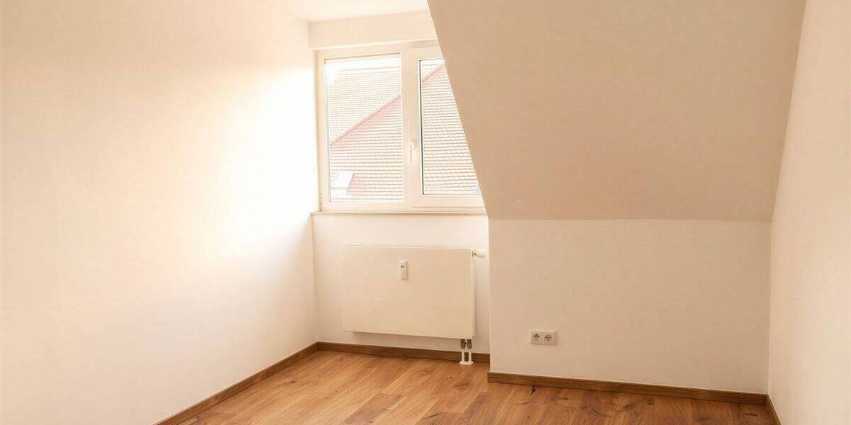 Etagenwohnung Leipzig Kleinzschocher - 4 Zimmer, 104 m&sup2;, 339.000&euro; | Angebot:25957330