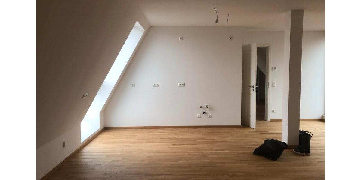 Dachgeschoßwohnung Leipzig Mitte - 2 Zimmer, 65 m&sup2;, 850&euro; | Angebot:25725380