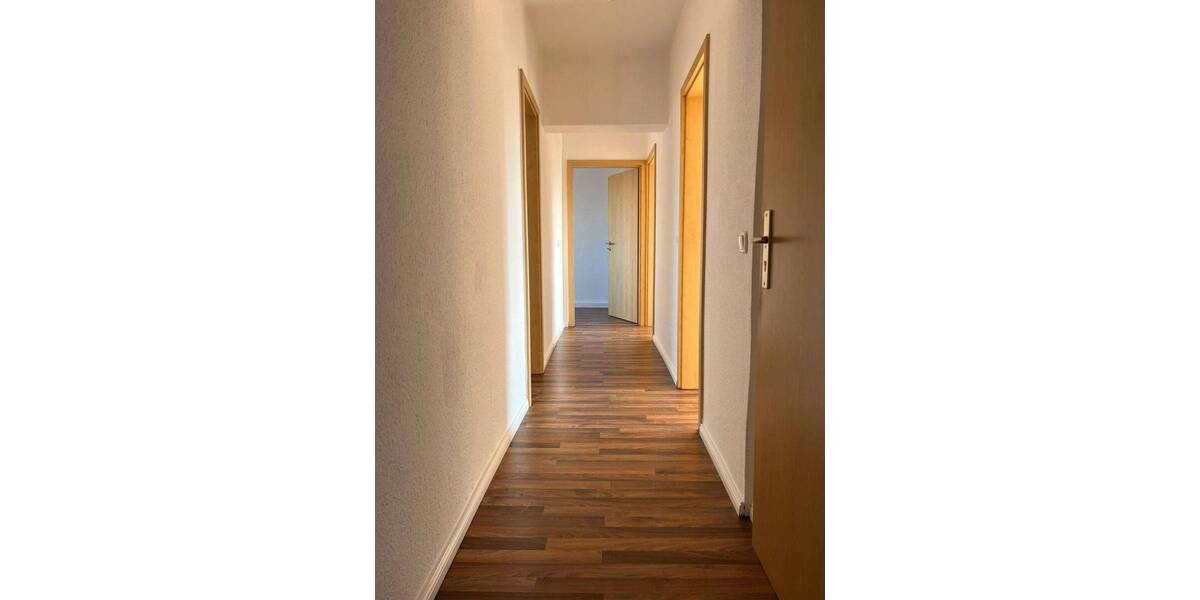 Etagenwohnung Groitzsch Großpriesligk - 3 Zimmer, 59 m&sup2;, 355&euro; | Angebot:24450619