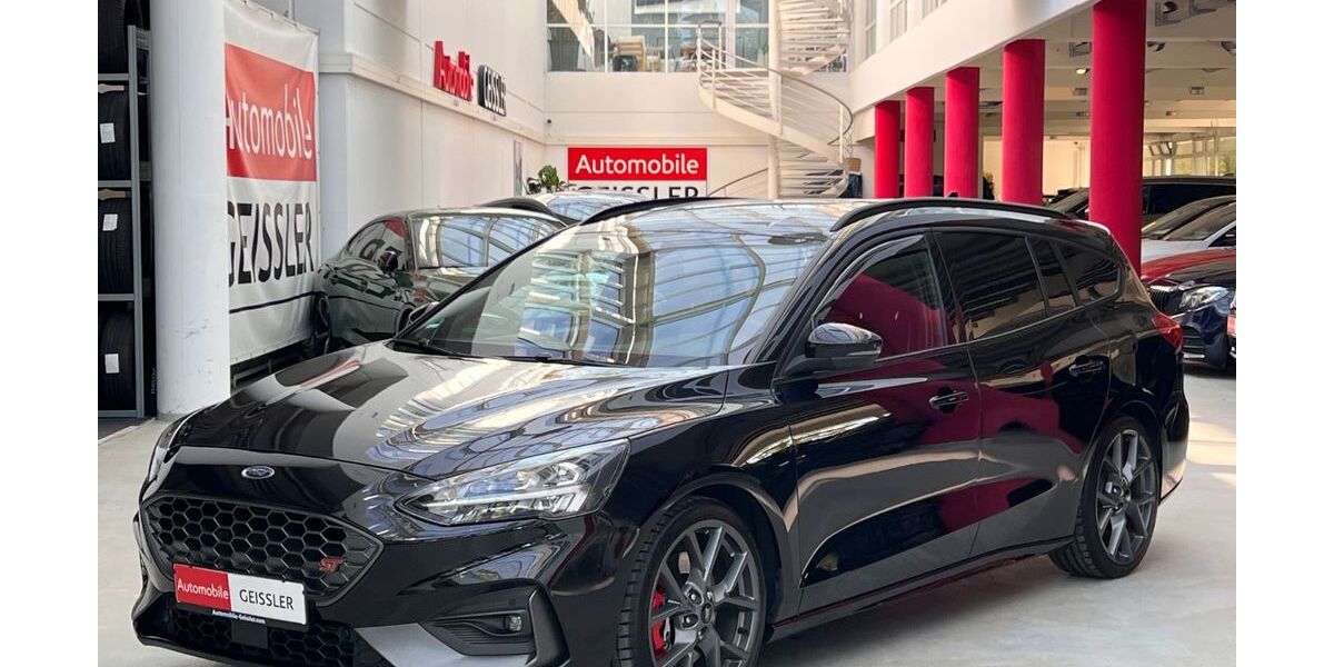 Ford Focus 13.390 km 28.850 &euro; Leipzig 04347