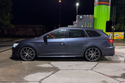 Seat Leon 83.000 km 24.000 &euro; Grimma 04668