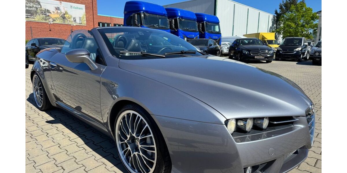 Alfa Romeo Spider 98.000 km 24.990 &euro; Machern 04827