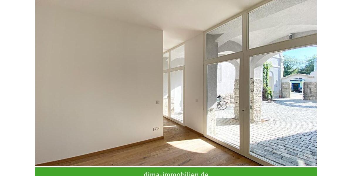 EG-Whg. im sanierten Denkmal mit Einbauküche, Terrasse, Vollbad, TG-Stellplatz, HWR, Keller u. v. m. 2 zimmer