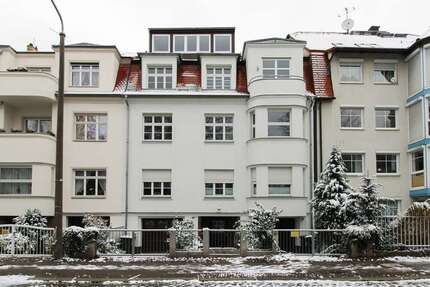 Traumhafte Stadtvilla in Bestlage: Direkt am Rosental mit viel Platz und großem Garten! 8 zimmer