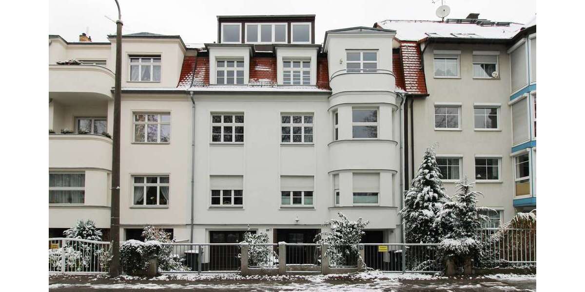 Traumhafte Stadtvilla in Bestlage: Direkt am Rosental mit viel Platz und großem Garten! 8 zimmer