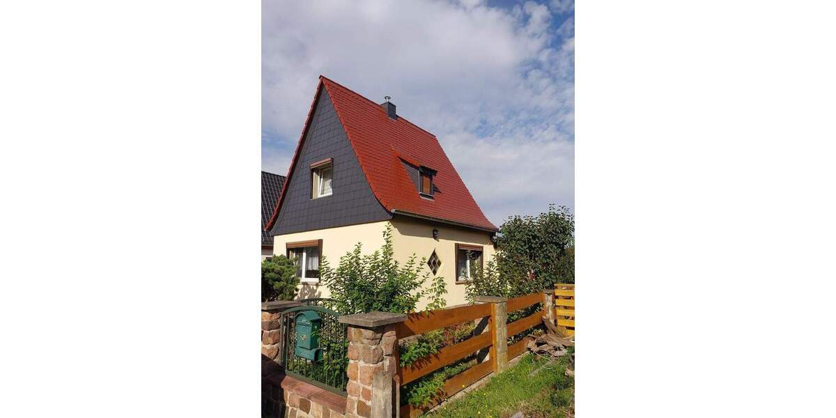 Einfamilienhaus Merseburg - 4 Zimmer, 98 m&sup2;, 195.000&euro; | Angebot:23936301
