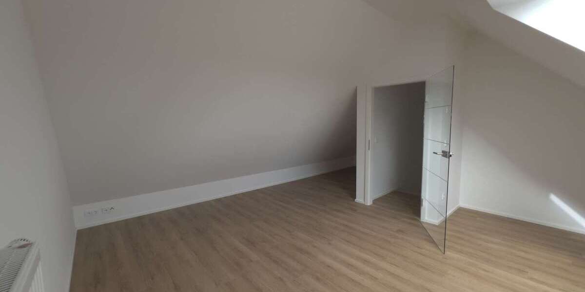 Ihr Leipziger Stadthaus - urbanes Lebensgefühl an der Parthe in Leipzig-Thekla 5 zimmer