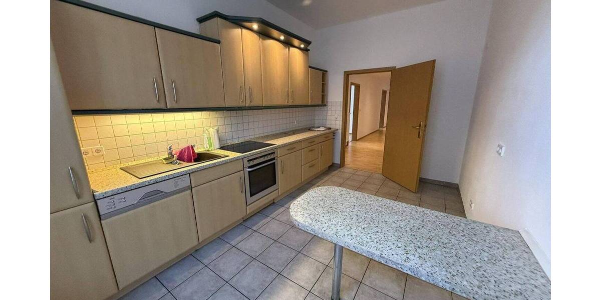 Etagenwohnung Markranstädt - 4 Zimmer, 111 m&sup2;, 950&euro; | Angebot:26891782